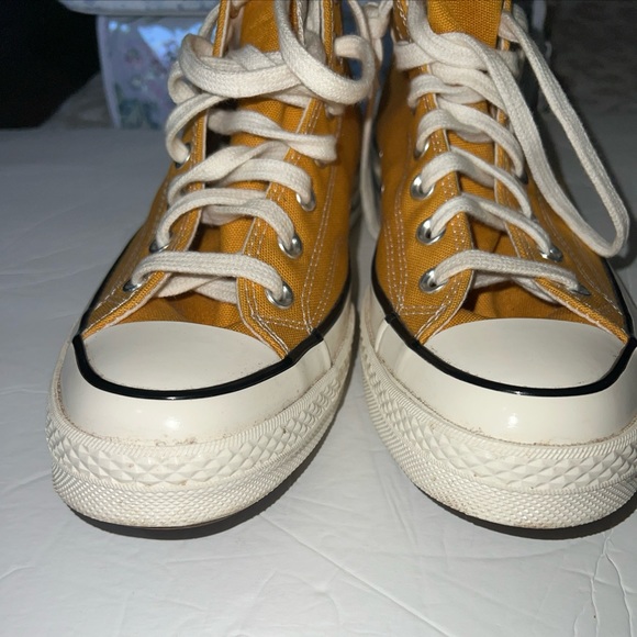 Converse mustard high tops sneakers women’s 10.5 men’s 8.5 - Picture 9 of 9